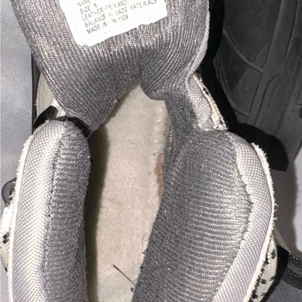 ☃️Itasca Women’s Gray and Black Thermalite Footwear-Size 8☃️